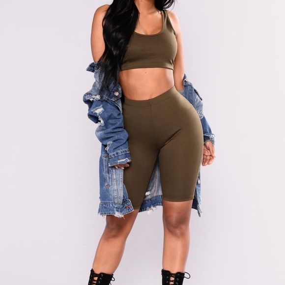 Fashion Nova- Olive Bondoc Biker Short Set- W Sz Small - Picture 1 of 4